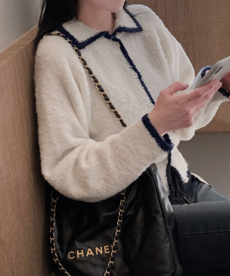 밑단 똑 잡아주는 2탄윈터 에디션 겨울부클 카라 배색 잘록핏 니트 가디건 아이보리