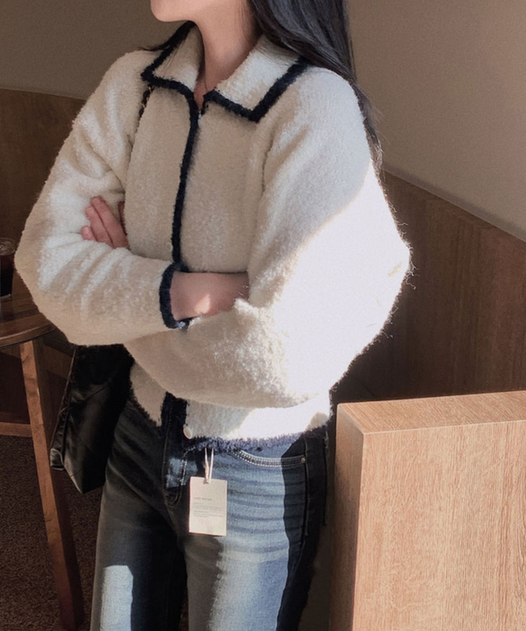 밑단 똑 잡아주는 2탄윈터 에디션 겨울부클 카라 배색 잘록핏 니트 가디건 아이보리