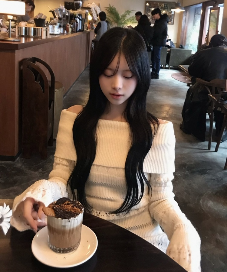 코코 펀칭 오프 니트 아이보리