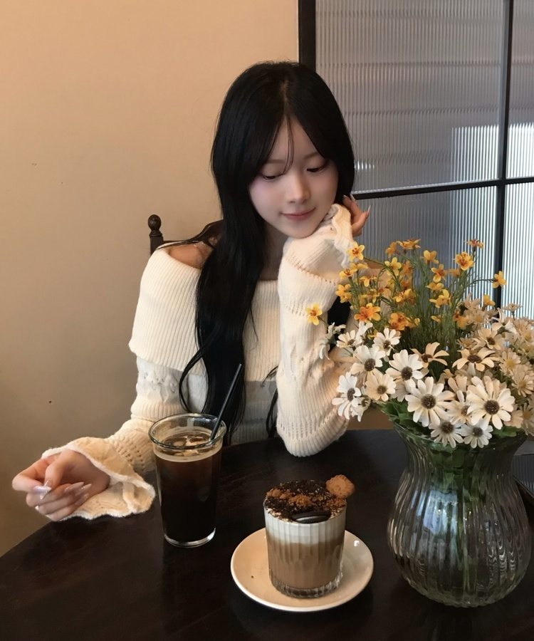 코코 펀칭 오프 니트 아이보리