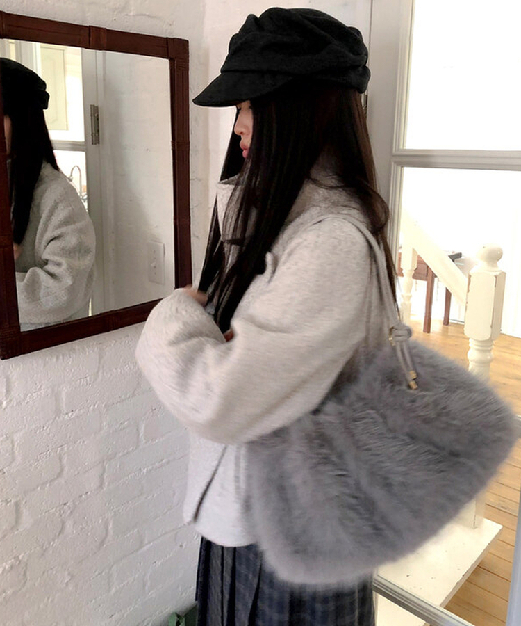 ファーショルダーバッグ LIGHT GRAY