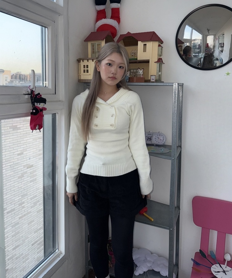 더블 버튼 니트티 아이보리