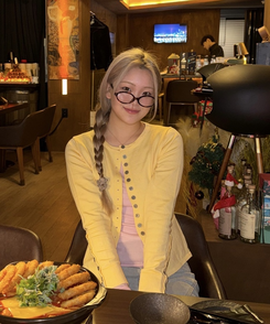 레트로 슬림 버튼 가디건 옐로우