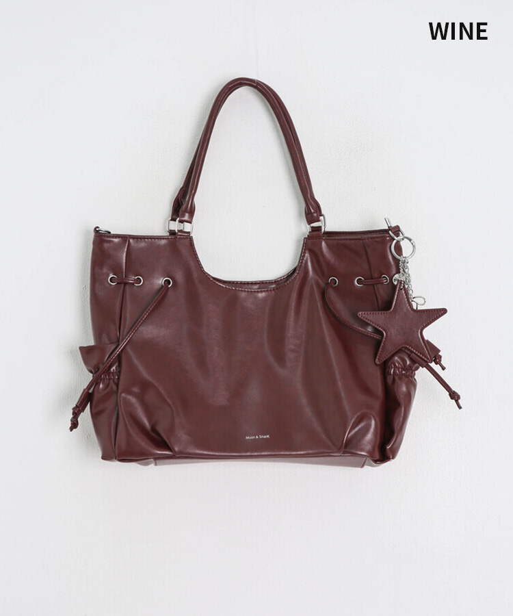 레더 대용량 숄더백