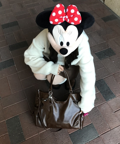 레더 대용량 숄더백 탄색