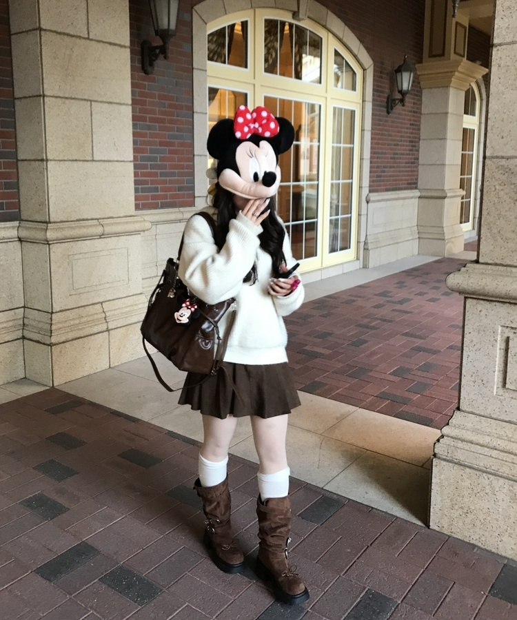 레더 대용량 숄더백 탄색