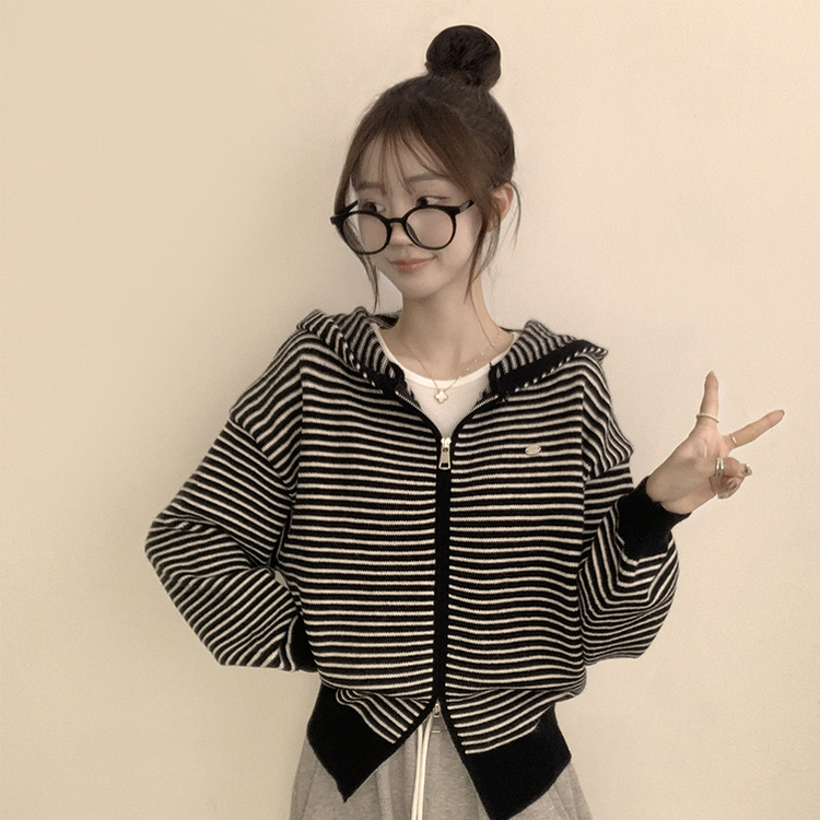 겨울까지 따뜻한 에리 팬던트 오버핏 겨울 긴팔 니트 후드 집업 루즈핏 가디건 데일리 상의 5color 블랙