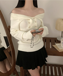 더블버튼 오프숄더 숄 니트 아이보리