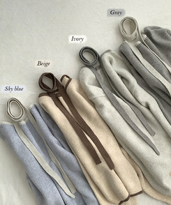 데르온 배색 입술넥 오프숄더 머플러 초커 긴팔 니트