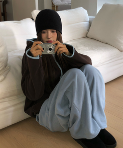 ハイネックフードフリースジップアップ BROWN