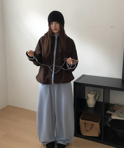 ハイネックフードフリースジップアップ BROWN