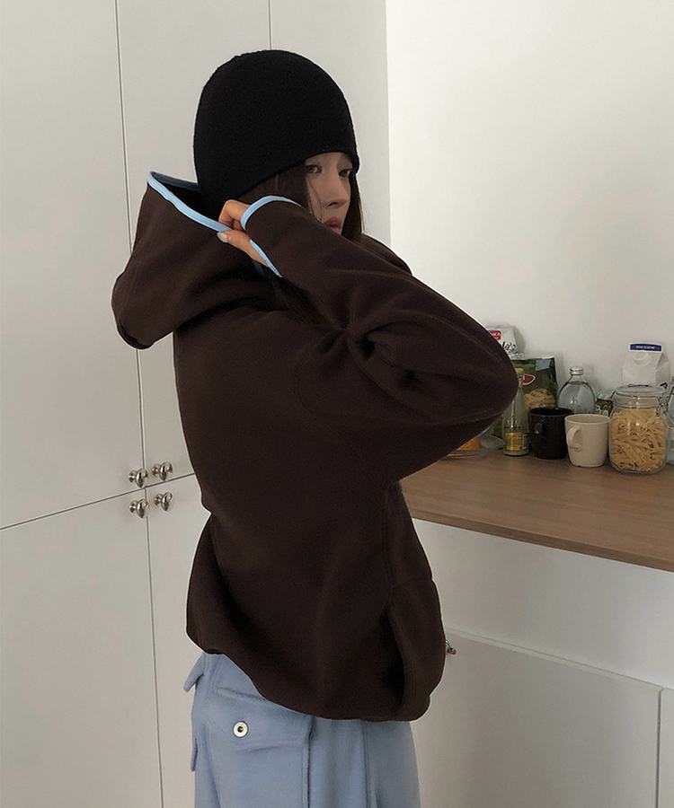 ハイネックフードフリースジップアップ BROWN