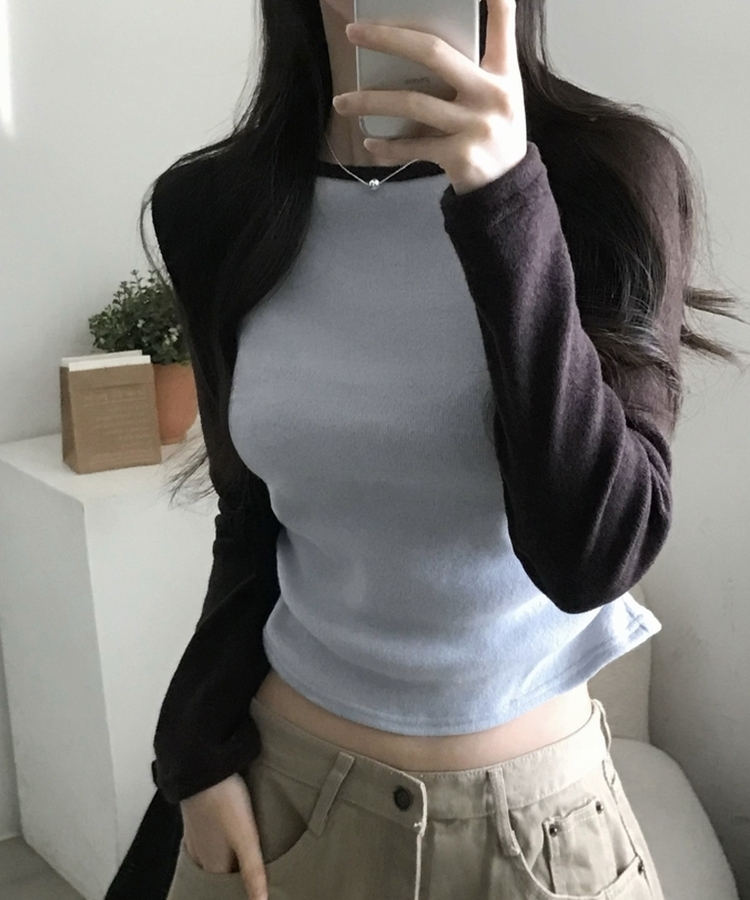 로멘 기모배색 레글런 셔링 크롭 긴팔니트 티셔츠 브라운