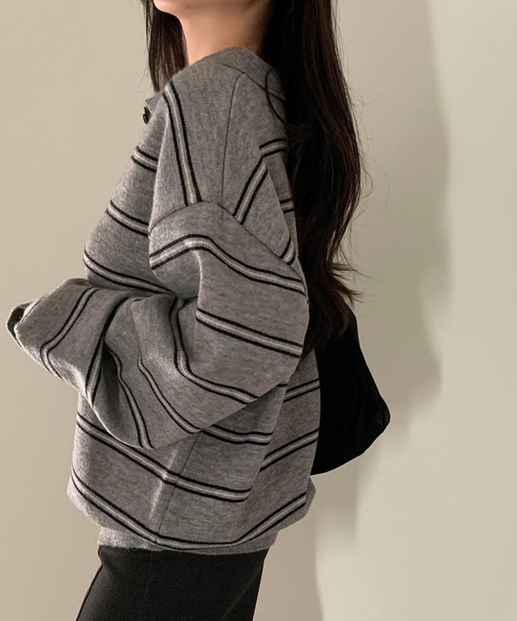 オーバーフィットストライプニット GREY