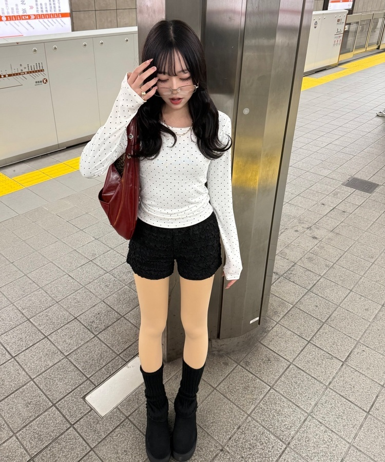 ドット柄ラウンドネックTシャツ IVORY