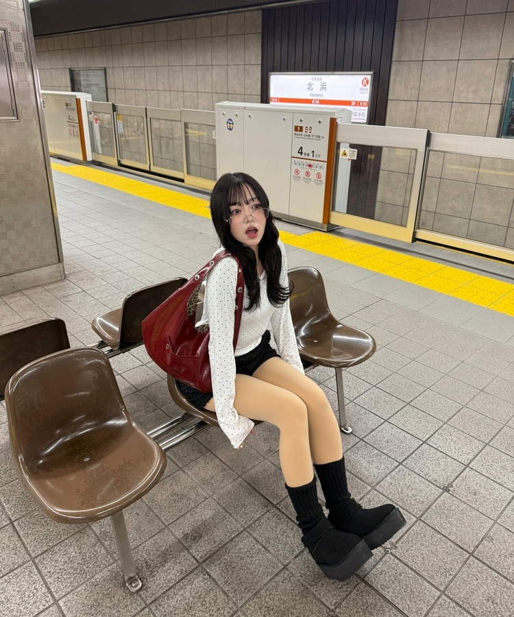 ドット柄ラウンドネックTシャツ IVORY