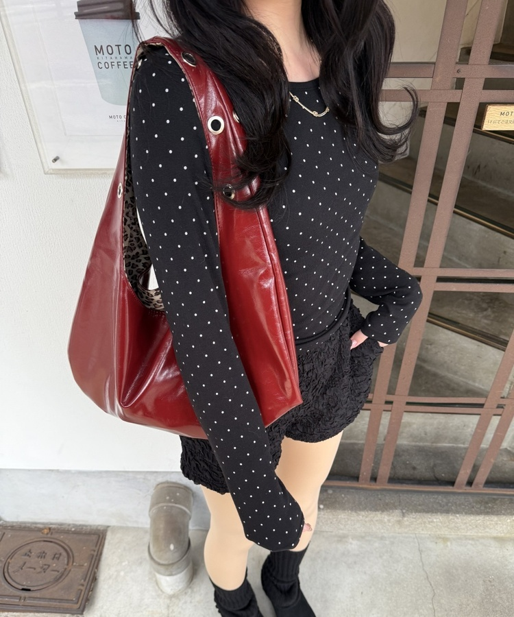 ドット柄ラウンドネックTシャツ BLACK