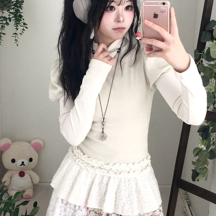 숲속소녀 부들부들 레이어드 캉캉 프릴 반팔티셔츠 프릴 목폴라 긴팔 티셔츠 베이지