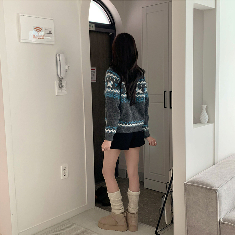 모니모 카라 노르딕 겨울 긴팔 니트 가디건 하이넥 버튼 아우터 오버핏 상의 폴라 루즈핏 울 긴팔티 차콜