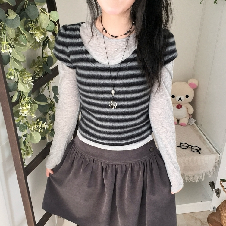 모리걸 앙고라 레이어드 라운드넥 반팔 니트 블랙