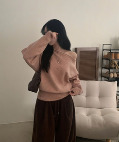 레이니 원오프숄더 긴팔니트 핑크