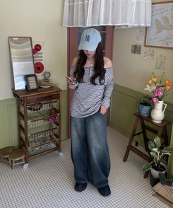 オフショルダーボーダートップス SKY BLUE