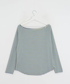 オフショルダーボーダートップス