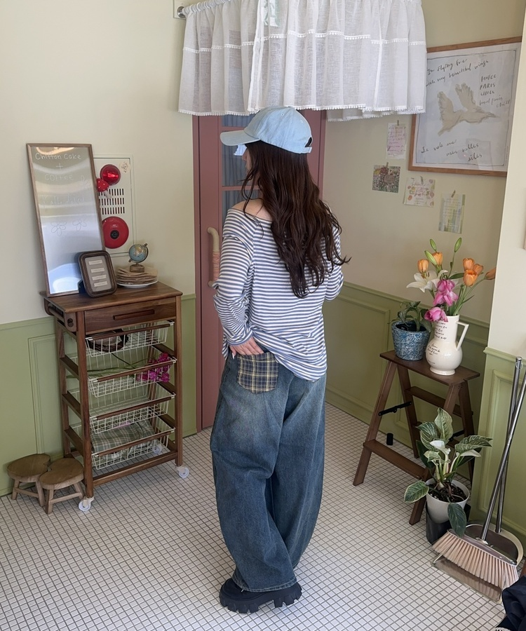 오프숄더 스트라이프 탑 소라