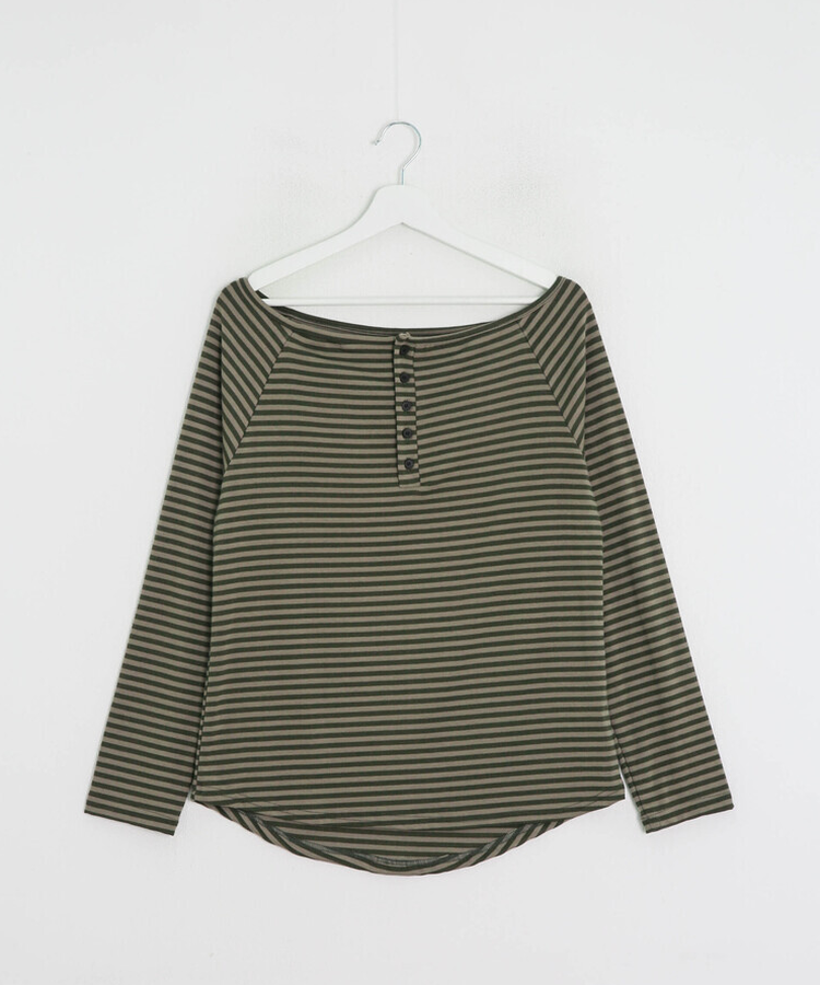 오프숄더 스트라이프 탑