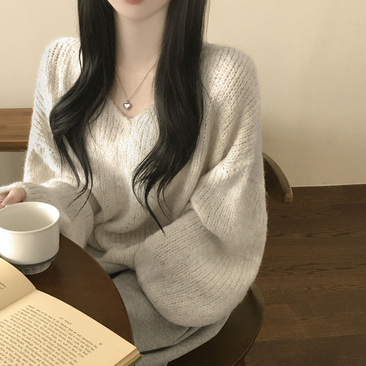 포도색감 오버핏 브이넥 벌룬 아방핏 겨울 봄니트 오트밀