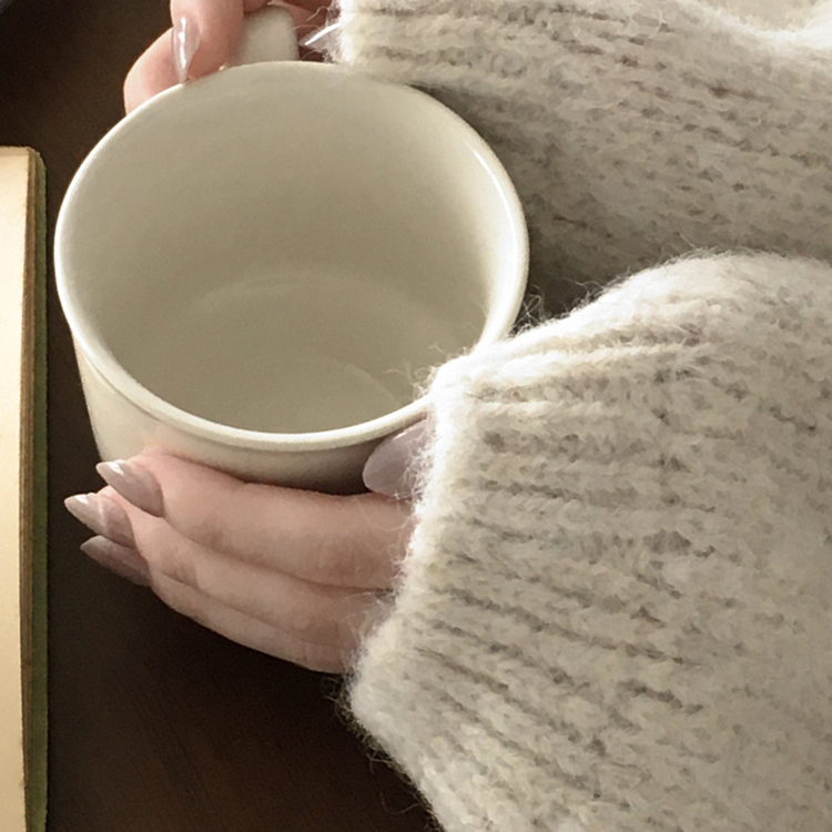 포도색감 오버핏 브이넥 벌룬 아방핏 겨울 봄니트 오트밀