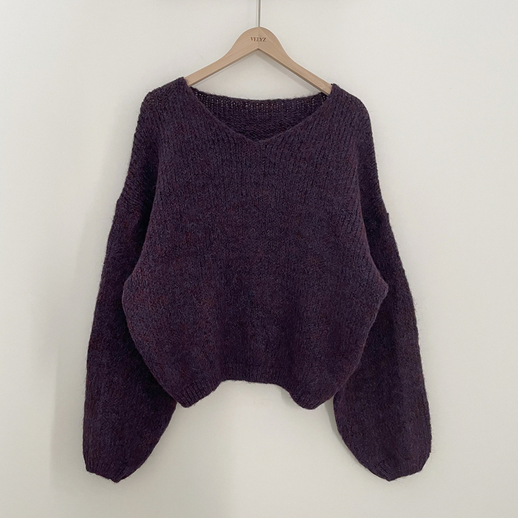 포도색감 오버핏 브이넥 벌룬 아방핏 겨울 봄니트