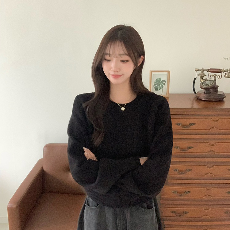 퀄리티 핏 보장하는 모모 라운드 아방핏 겨울 긴팔 니트 루즈핏 긴팔티 데일리 상의 6color 블랙