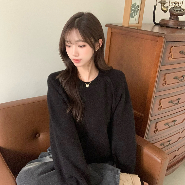 퀄리티 핏 보장하는 모모 라운드 아방핏 겨울 긴팔 니트 루즈핏 긴팔티 데일리 상의 6color 블랙