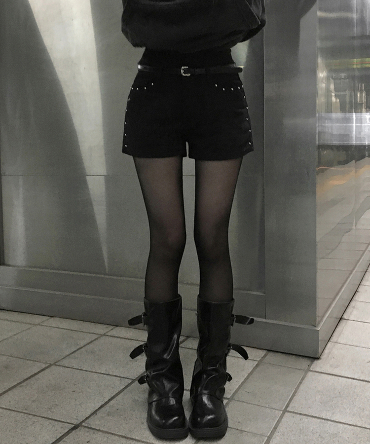 티체 스터드 코튼 포켓 3부 반바지 블랙