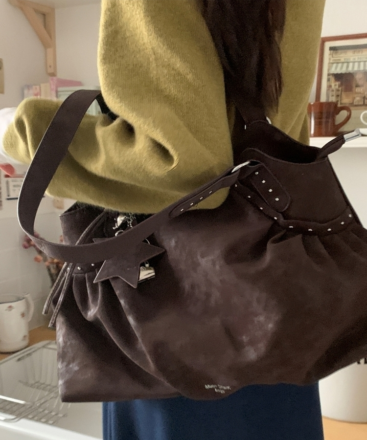 シルバースタッドフェイクレザーショルダーバッグ COFFEE