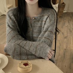 모헤어 배색 스트라이프 단가라 라운드넥 골드 콩단추 아방핏 니트가디건 그레이