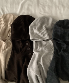 모루 후드 버튼 하이넥 니트 가디건