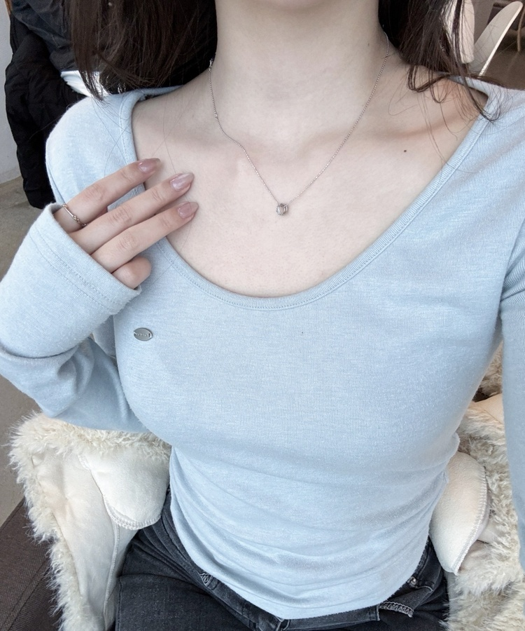 옆셔링 워머 U넥 긴팔티셔츠 소라
