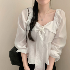 앤 리본 타이 스퀘어넥 긴팔 블라우스 하객룩 크롭 봄 봄옷 러블리 프릴 퍼프 벚꽃 아이보리