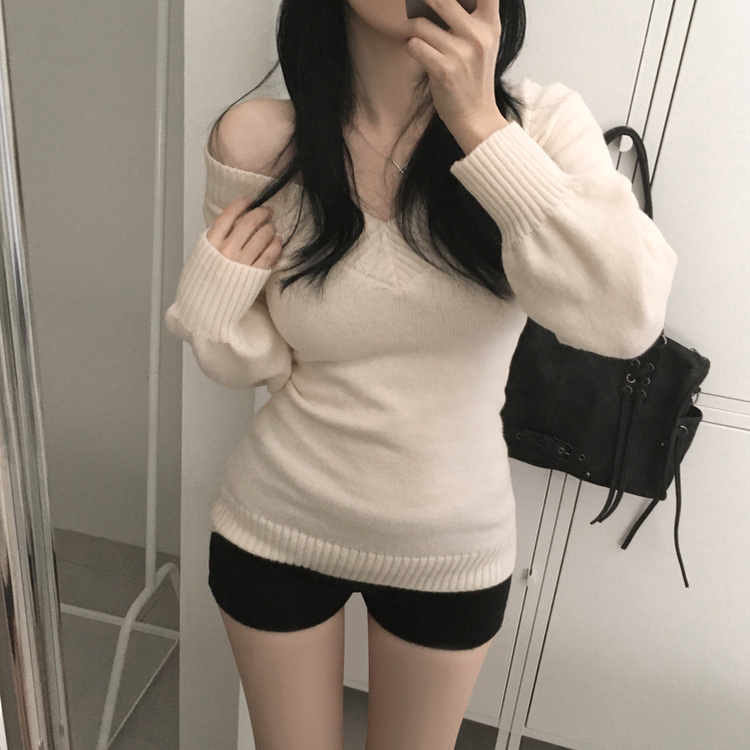 スリムディープVネックニット IVORY