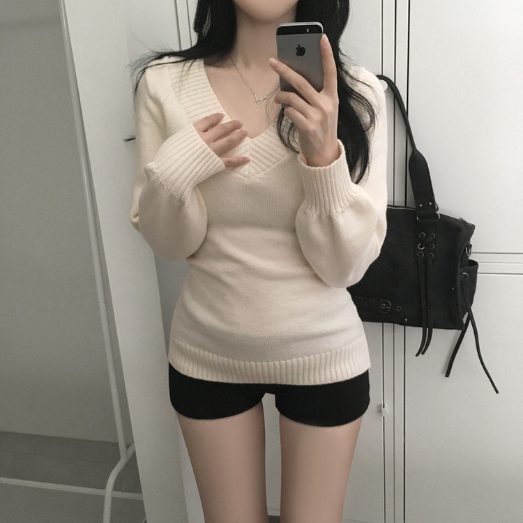 スリムディープVネックニット IVORY