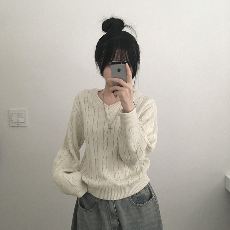 ケーブルふんわりVネックニット(5color) BEIGE