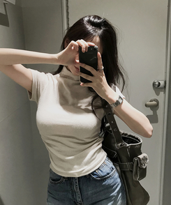 シャーリングハーフタートルネックTシャツ OATMEAL