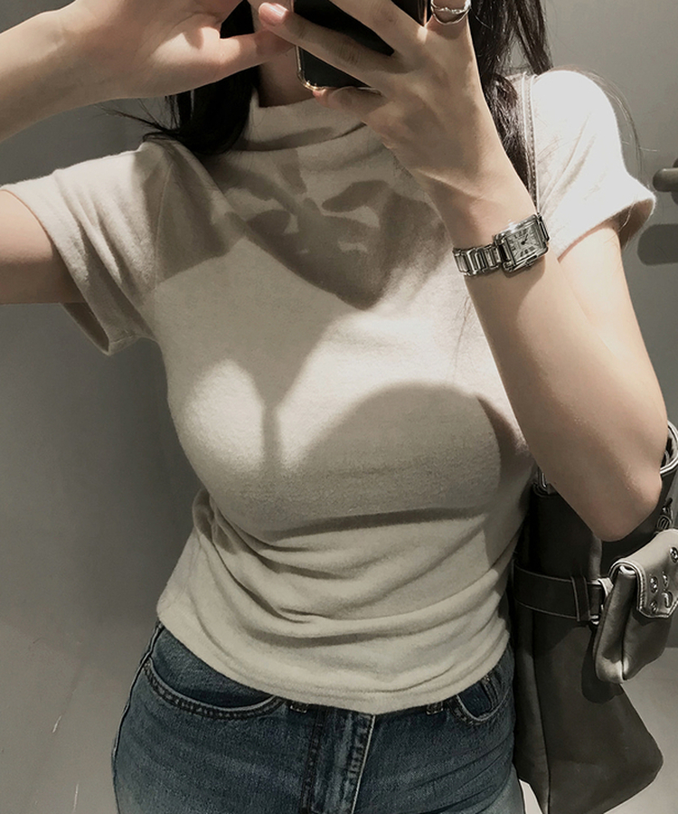 シャーリングハーフタートルネックTシャツ OATMEAL