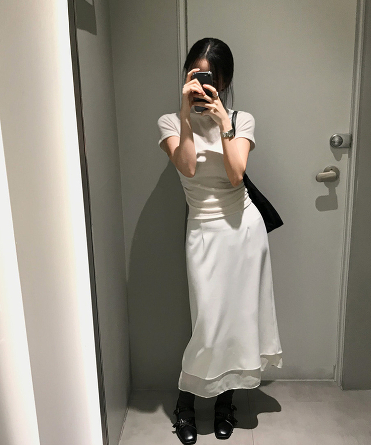 シャーリングハーフタートルネックTシャツ IVORY