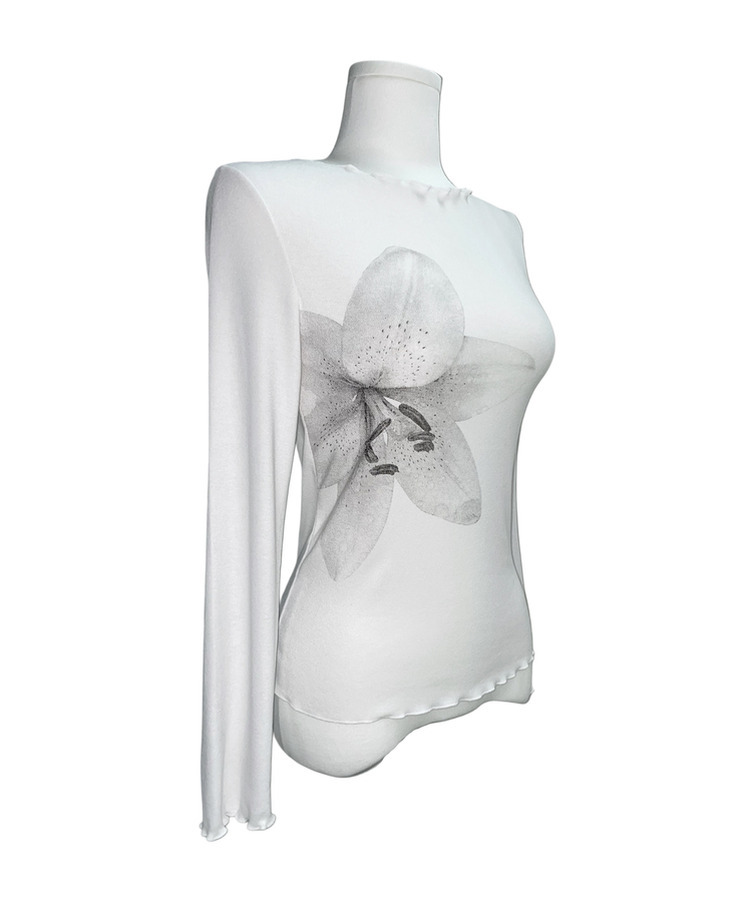 フラワースリム長袖Tシャツ