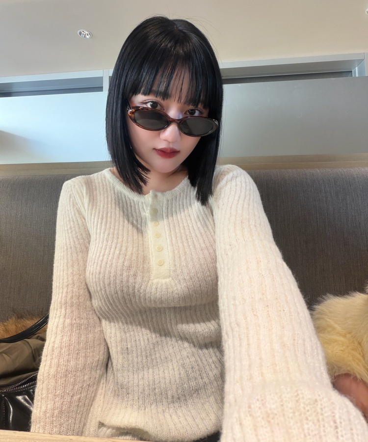 슬립 단추 울 골지 버튼 슬림 긴팔티셔츠 아이보리