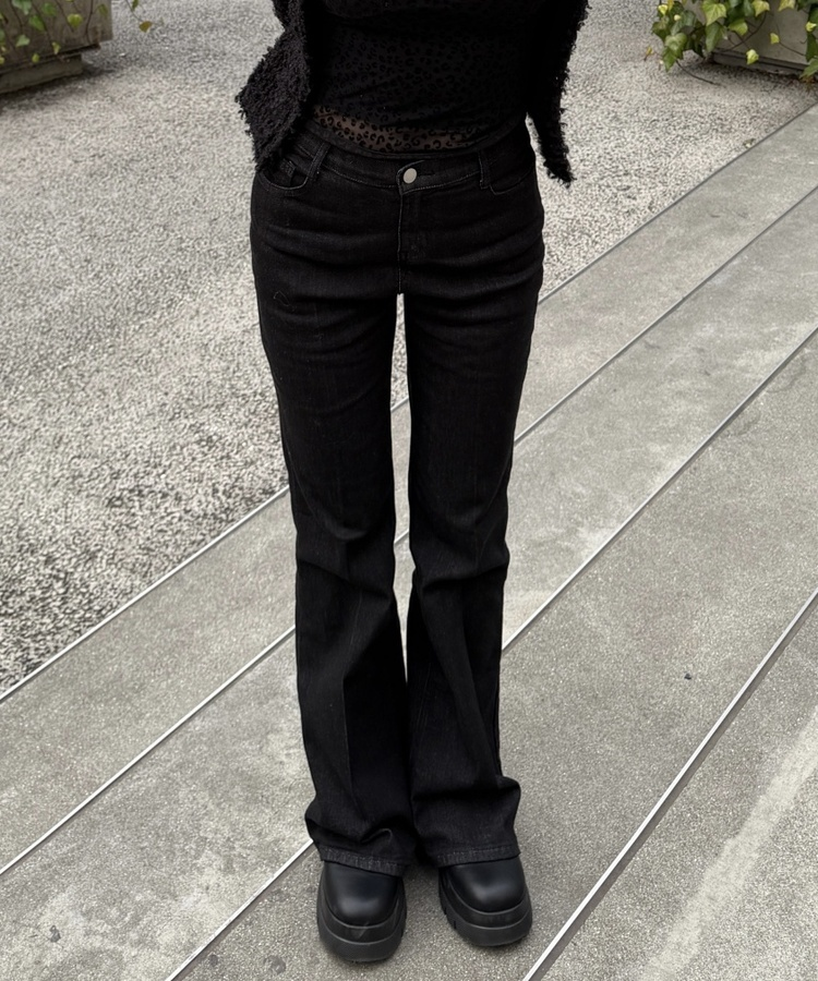 모브 생지 부츠컷 데님 팬츠 블랙