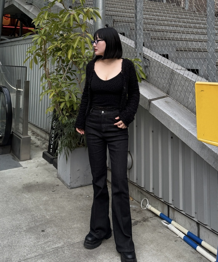 모브 생지 부츠컷 데님 팬츠 블랙